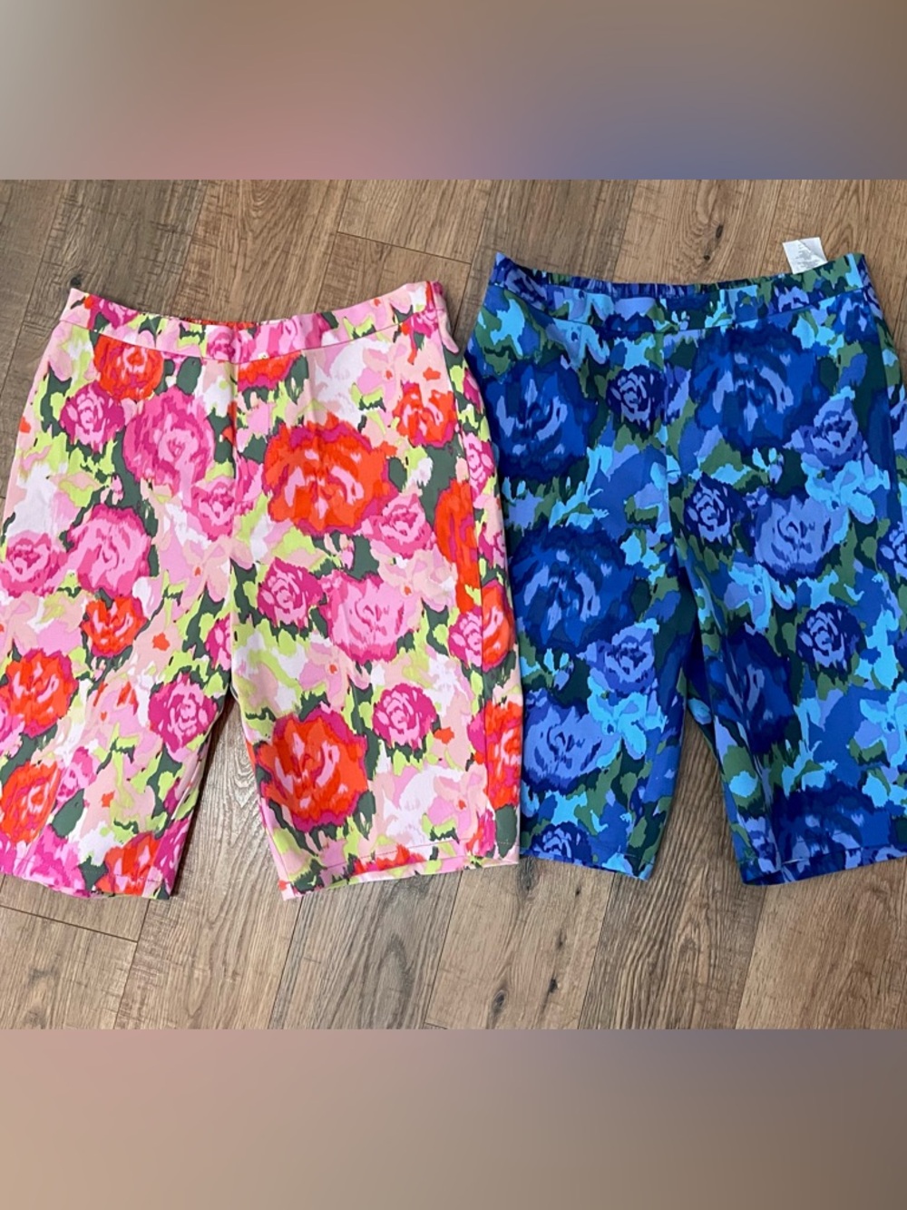 2 NWOT Isaac Mizrahi Floral Bermuda Stretchy Shorts Pull On Pink & Blue Multi 8